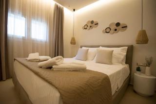 Sidonia Suite - - 2