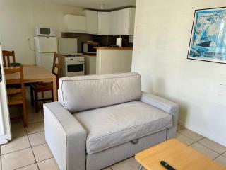 M2 Parking Wifi 1 à 3 pers 1 chambre, 1 lit de 180 ou 2 de 90, 1 canapé 120 - 5