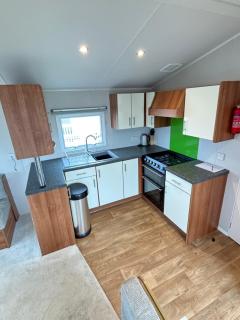 Seaview Holiday Rentals - Rear Park - Chestfield - 3