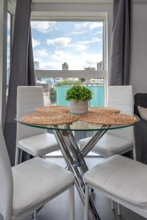 Old Street Gem - Modern Apartment - London - 3
