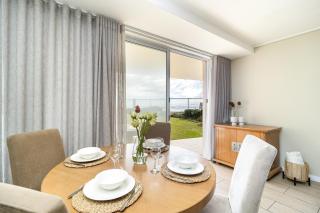 2 Bedroom Seaview, Holiday Apartment, Lagoon Beach - 3