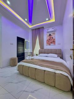 3Bed Duplex Sleeps 6- Parking Garden Chef Option - 2