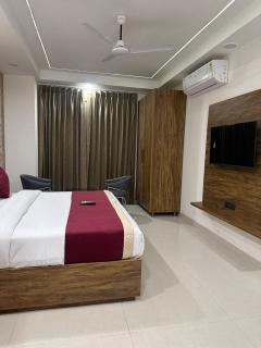 Soothing Stayz - Near Medanta The Medicity - 4