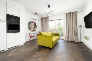 Stylish Air-Conditioned Studio with Balcony in Wrocław by Noclegi Renters - Wrocław - 6
