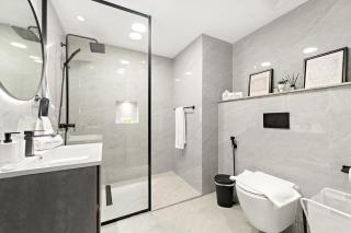 JBR 3BR Palm Jumeirah & Sea Views, Pool & Gym Access - 1