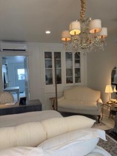 Private DC Retreat on Iconic East Capitol St - Washington - 5