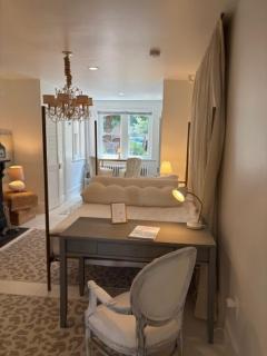 Private DC Retreat on Iconic East Capitol St - Washington - 4
