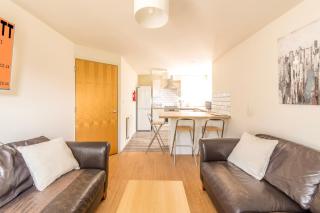 Newly Renovated Hampton 1 by Prescott Apartments - Bristol - 9