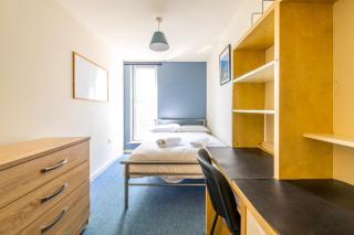 Newly Renovated Hampton 1 by Prescott Apartments - Bristol - 1