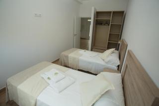 Apartamentos Turísticos El Cholo - 4