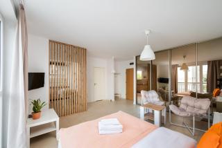 Liwiecka Bright Studio by BookingHost - Warsaw - 9