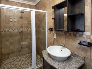 Palm Inn Guesthouse - 4