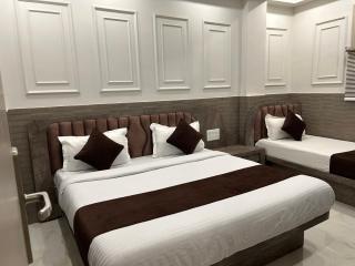 Hotel Sapphire By ASR Hotels - 0
