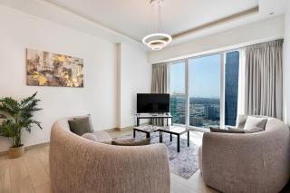 Modern 3BR with City Views and a Spacious Layout - 3