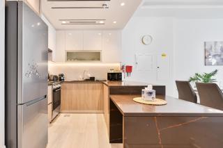 Modern 3BR with City Views and a Spacious Layout - 7