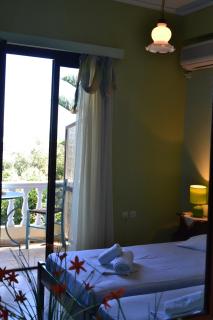 Stelios Zalonis Apartments - 2