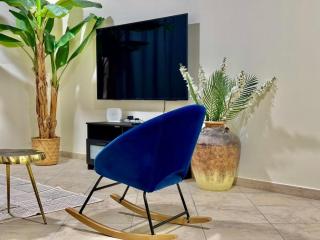 Motor City Norton Court Parking Pool - 0