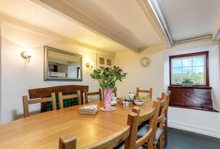 Primrose Cottage - 2