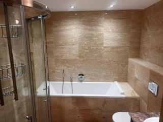 2 Bed Apt in Ocean Village with Pools Jacuzzi Rock Views - 6