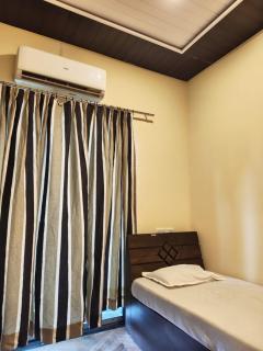 Kalyani Village Resort - Khanivde - 6