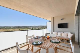 Luma Apartment Arenal Dream by Marhen Homes - 3