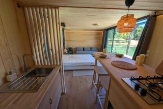 Lodge on the water in Dordogne - - 2