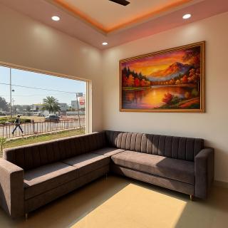Hotel Rising Ayodhya by IQ Hotels - Comfortable Stay Near Ram Mandir - Ayodhya - 3