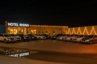 Hotel Rising Ayodhya by IQ Hotels - Comfortable Stay Near Ram Mandir - Ayodhya - 0