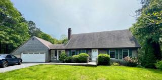 Stay On The Cape Vacation Rentals Cape Cod Getaway Near Beaches & Bike Trail - 8
