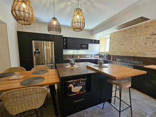 LA MAISON VALENTIN AU COEUR DE LA CITE MEDIEVALE - 4