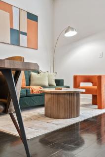 Cozy 1BR Near Beltline with Desk, Balcony & Parking - 2