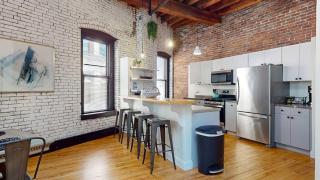 Expansive Back Bay Loft, Sleeps 4, 1b15b - Boston - 1