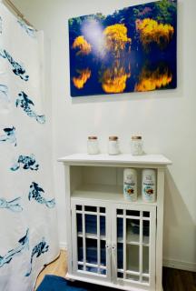Great Location, Free Parking, Spacious, Private Office & Family Friendly - Evanston - 6