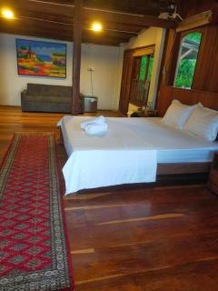 Cham Island Wooden Cabin - 9
