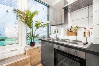 Studio on Edgware Road with patio - 5