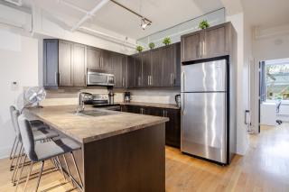Spacious 4BR1B Chic Retreat in the Plateau - 4