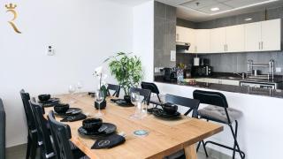Zayna Breeze 1BR - Bright Canal View Stay Near Reem Mall & Waterfront, Al Reem - 2