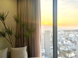 Luxury 1BR Apt - Panaromic View Of Mountain And Sunset - 5