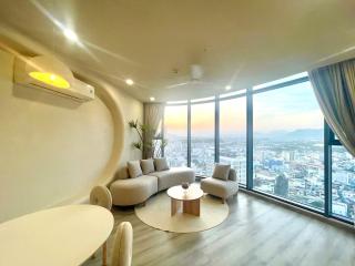 Luxury 1BR Apt - Panaromic View Of Mountain And Sunset - 2