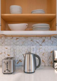 Cozy Home, 17 min from NYC, 2 Parking Spaces - 4