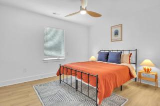 Modern 4BR Steps to Shore - 3