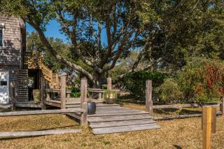 Pescadora by Rather Be Properties - 2