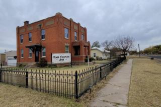 Converted Historic Jailhouse - Memphis - 7