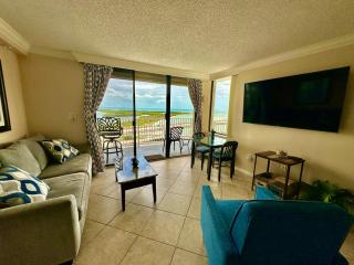 12th Floor Retreat with Unmatched Gulf and Bay Views - Fort Myers Beach - 0