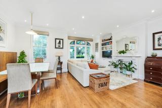 Beautifully Renovated Victorian Residence - 2 bed, 3 bed and 5 bed options available - 0