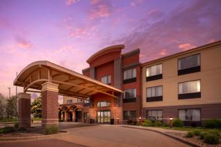 Clarion Pointe Sioux Falls Airport - 3
