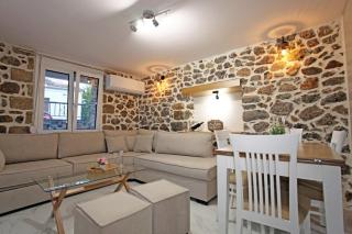 Elysian Stone Apartment I - 1