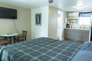Near Lake Texoma Quad-plex Kitchenette - 27 - Mead - 3
