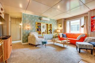Lustron of the Lakes Retro MCM Gem in Tangletown - Minneapolis - 6