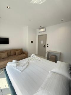 Maison Apartments - 1